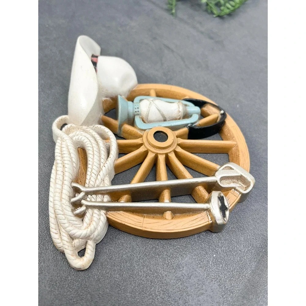 Vintage Burwood Southwestern Wall Decor:‎ Cowboy Hat, Wagon Wheel